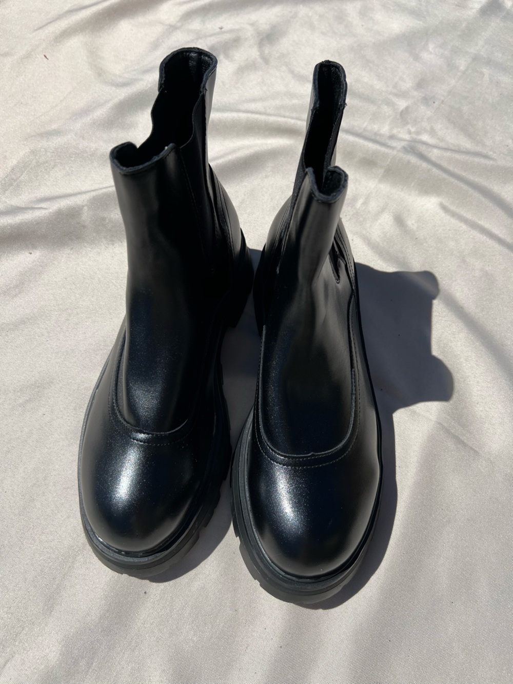 NEW Black Leather Chelsea Boots